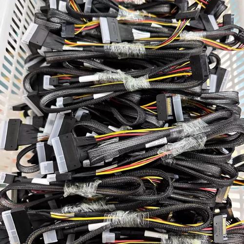 新款U2线缆上市 75cm原装品质，灵活搭配转接卡更超值